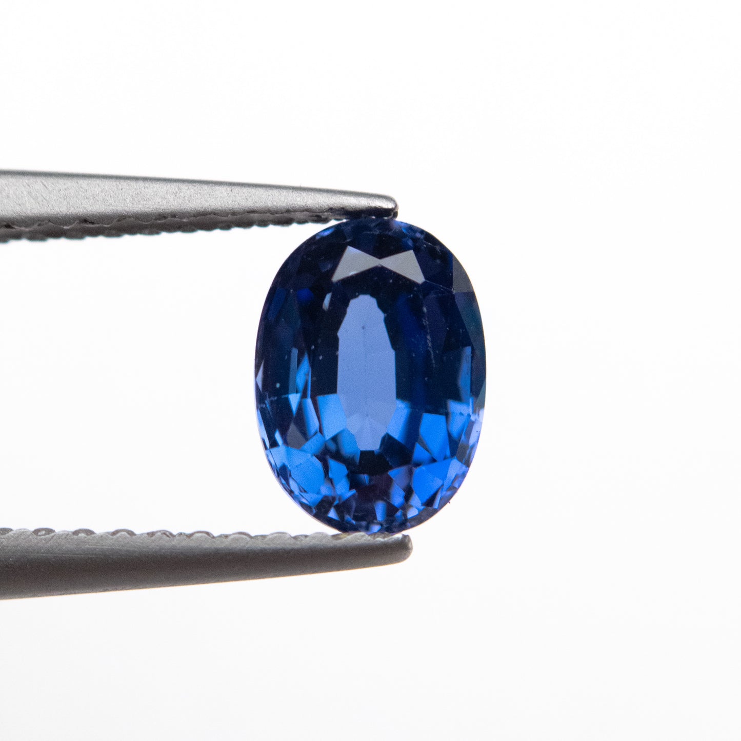 1.18ct 6.98x5.08x3.63mm Blue Oval Brilliant Lab Sapphire EGEM-40