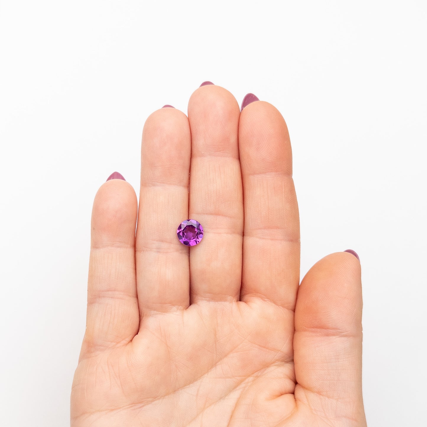 2.72ct 8.51x8.45x4.52mm Purple Round Brilliant Lab Sapphire EGEM-65