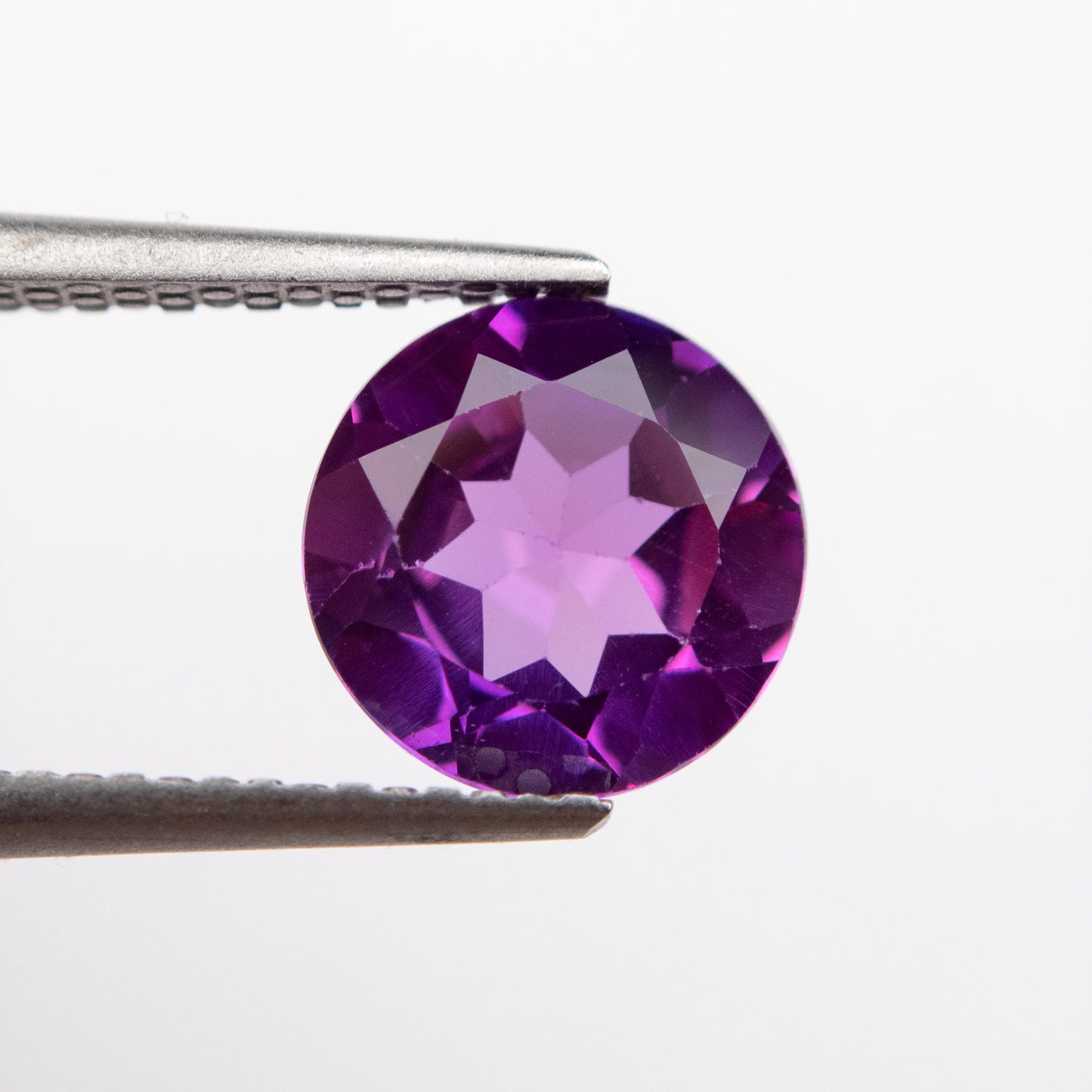 2.72ct 8.51x8.45x4.52mm Purple Round Brilliant Lab Sapphire EGEM-65