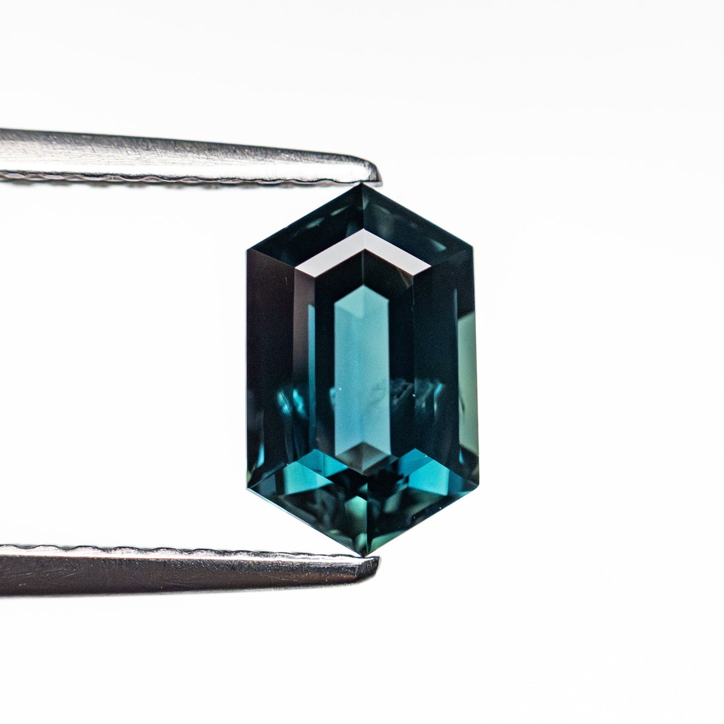 1.51ct 8.34x5.15x3.75mm Hexagon Step Cut Sapphire 23476-07