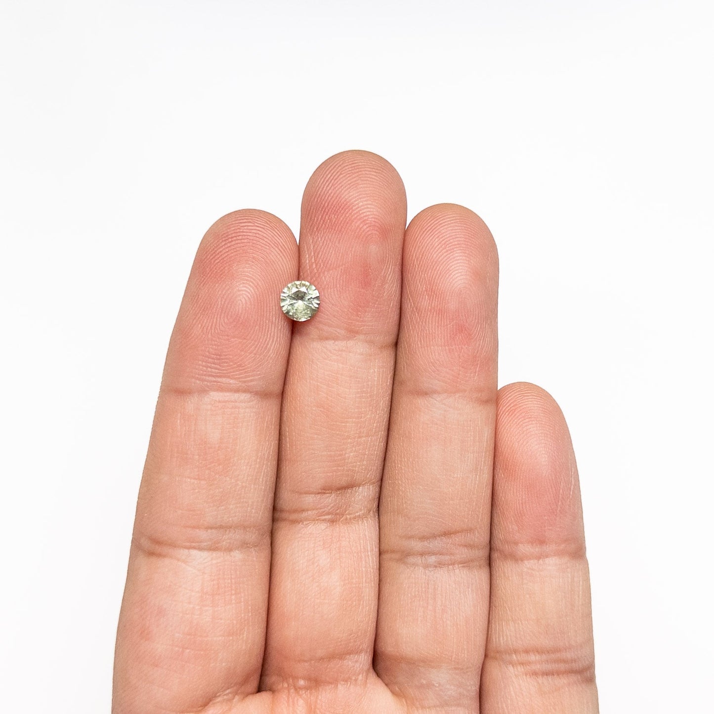 0.70ct 5.50x5.54x3.36mm Round Brilliant Sapphire 23689-01