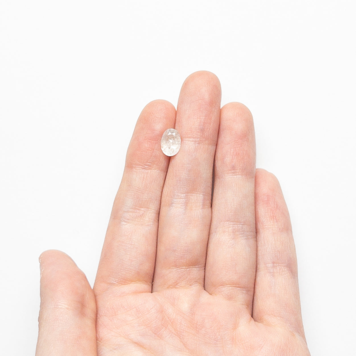 1.87ct 8.65x6.32x4.07mm Oval Brilliant Sapphire 23707-07