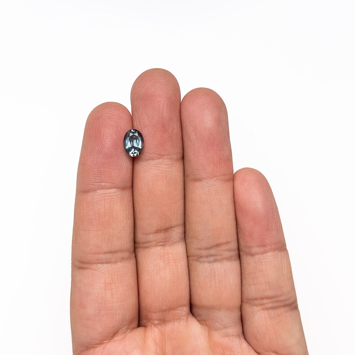 1.51ct 8.01x6.01x3.88mm Oval Brilliant Sapphire 26154-01