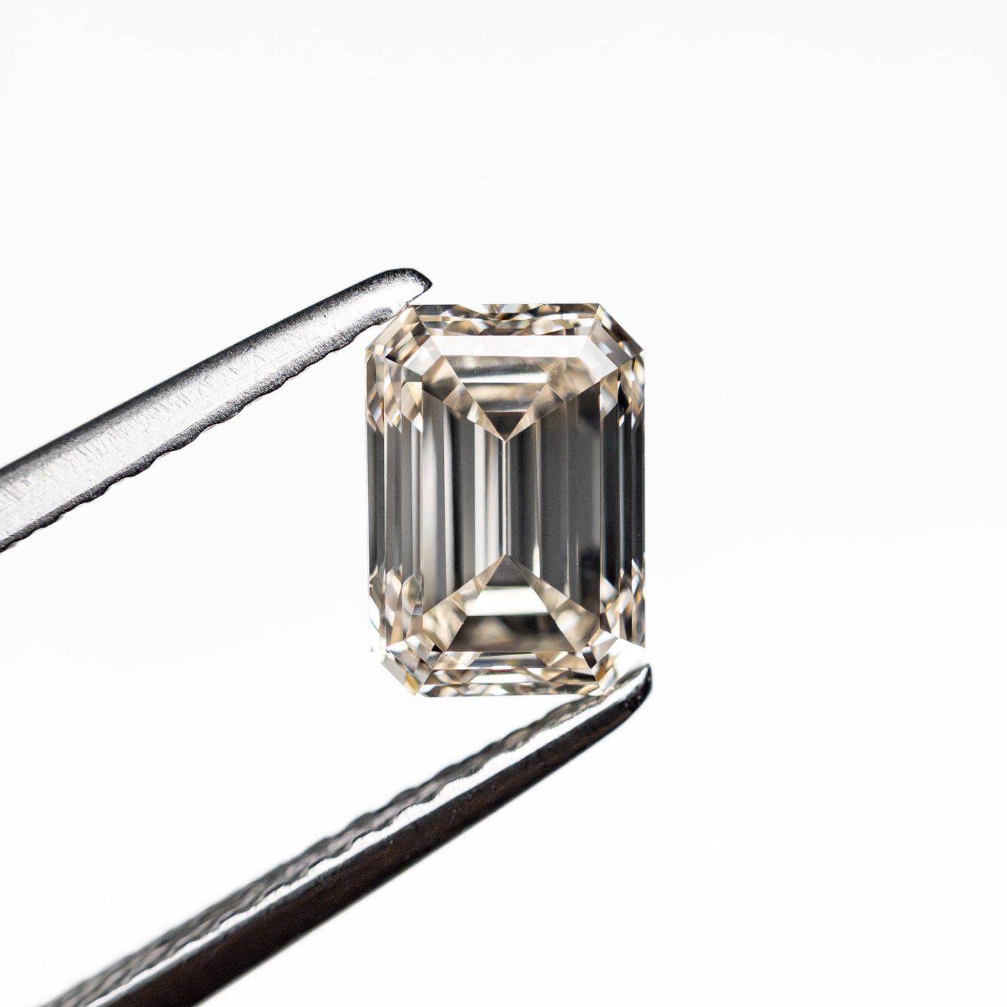 1.04ct 6.47x4.59x3.40mm VVS2 M Cut Corner Rectangle Step Cut 🇨🇦 26318-02
