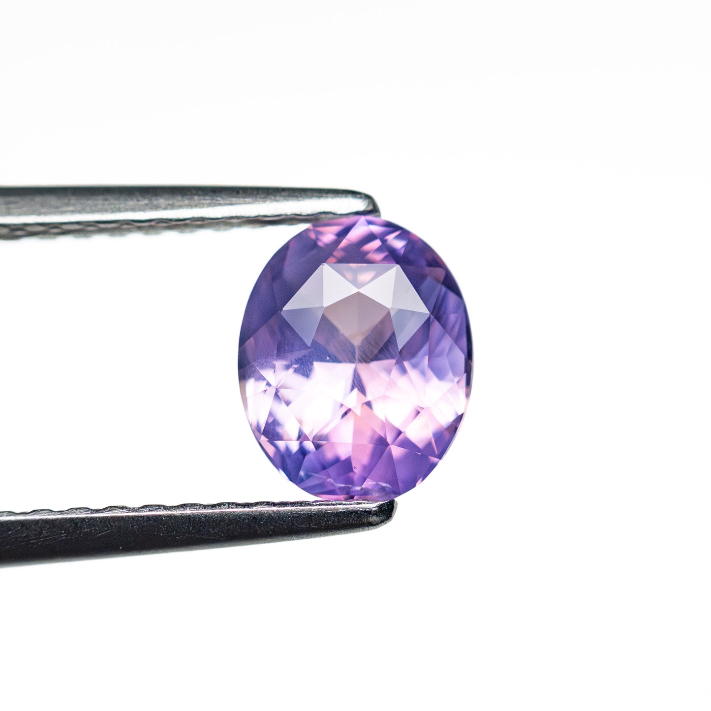 1.05ct 6.81x5.56x3.56mm Oval Brilliant Sapphire 26450-01