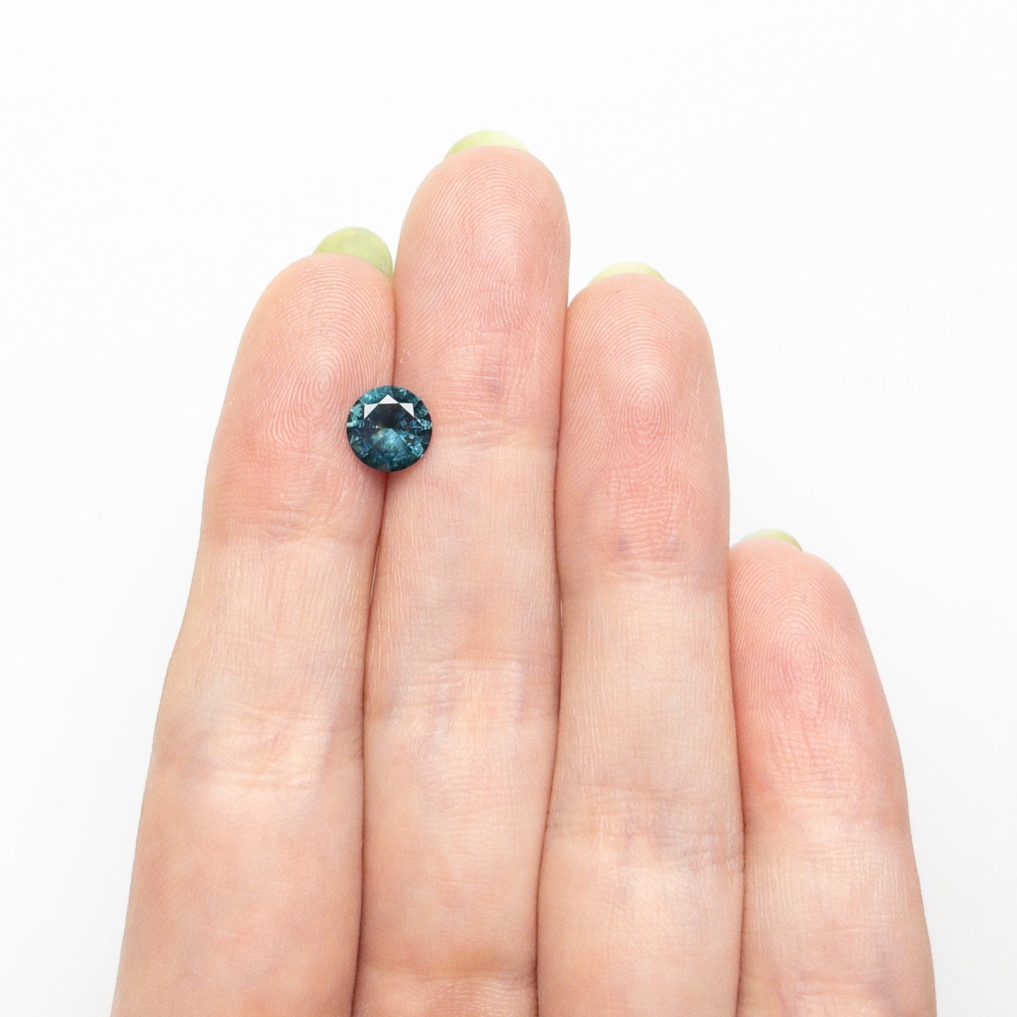1.19ct 6.61x6.57x3.79mm Round Brilliant Sapphire 26524-16