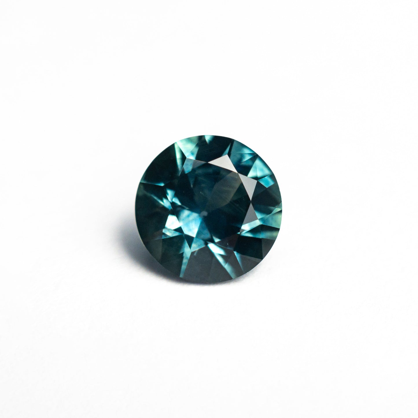 1.30ct 6.77x6.72x4.03mm Round Brilliant Sapphire 26524-27