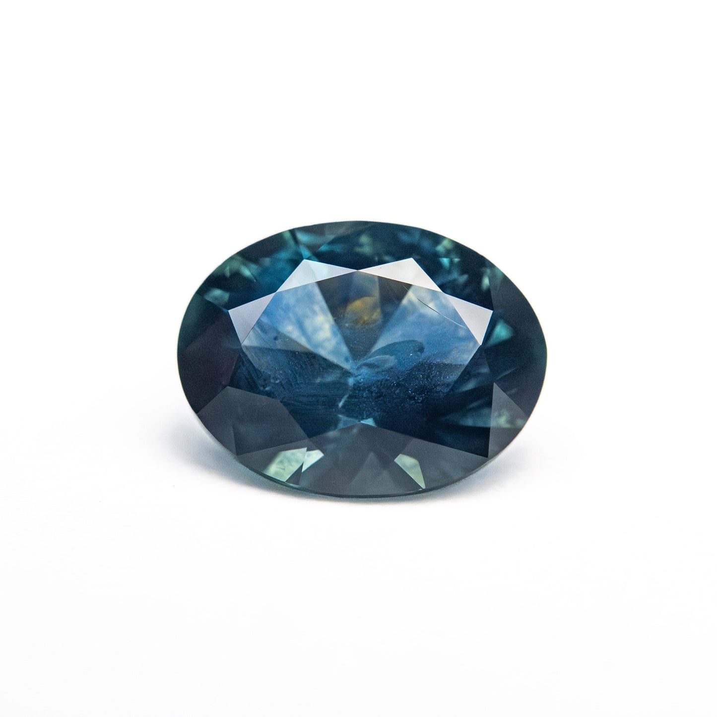 1.81ct 8.52x6.49x4.41mm Oval Brilliant Sapphire 26525-07