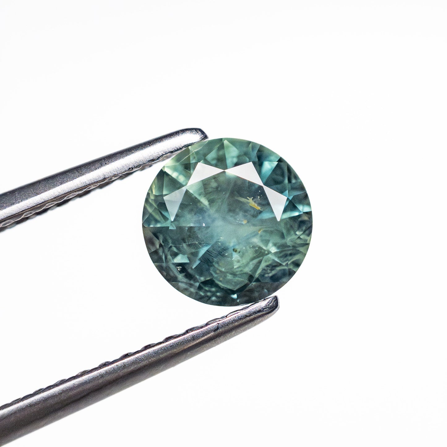 1.13ct 6.35x6.36x4.05mm Round Brilliant Sapphire 26526-04