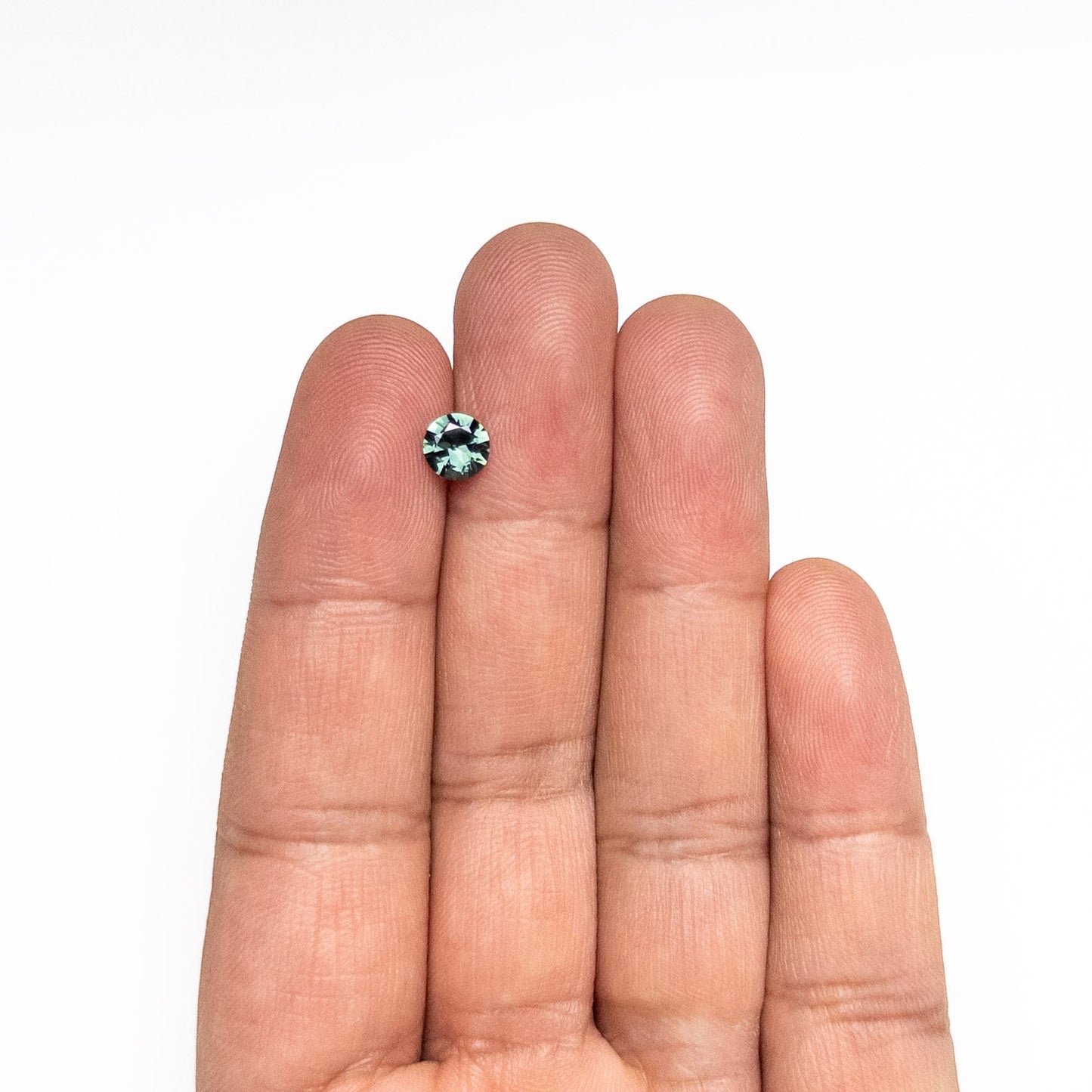 0.86ct 5.95x5.98x3.34mm Round Brilliant Sapphire 26526-05
