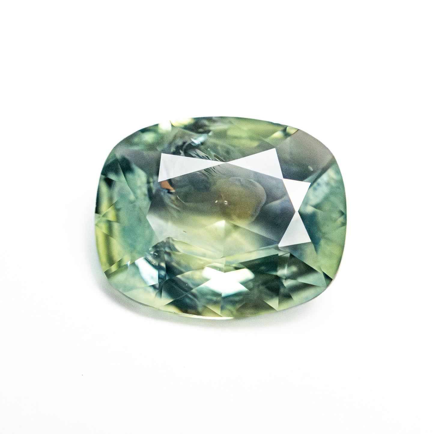 2.36ct 9.53x7.88x3.63mm Cushion Brilliant Sapphire 26577-01