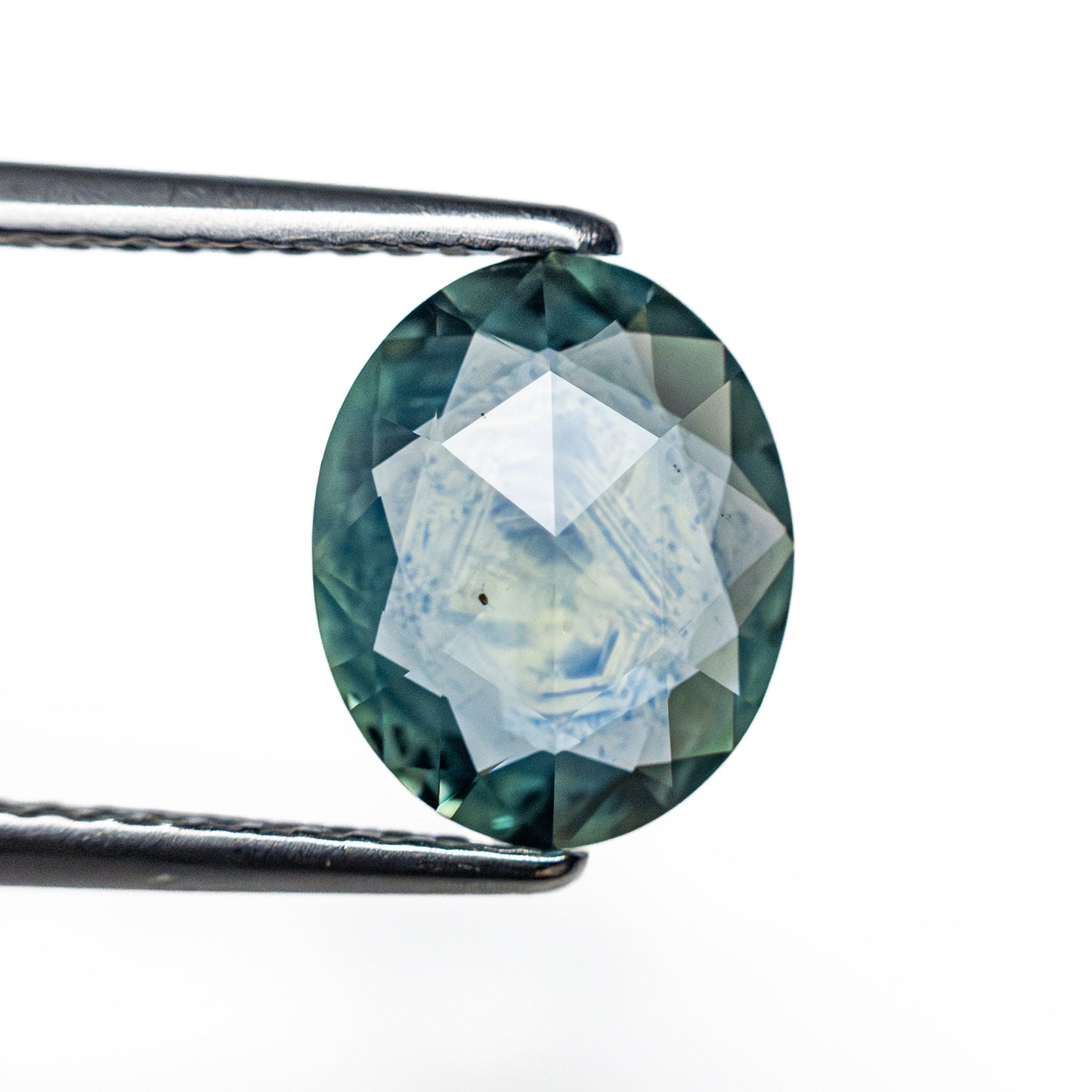 1.76ct 9.16x7.51x2.76mm Oval Brilliant Sapphire 26586-01