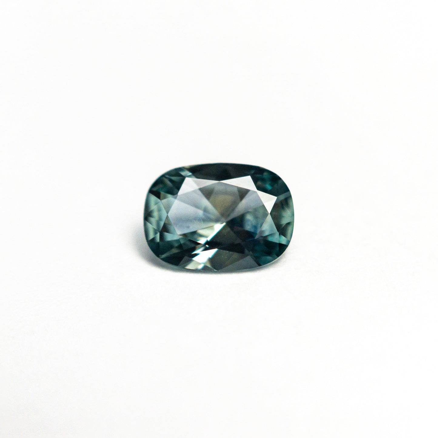 0.71ct 6.45x4.75x2.81mm Cushion Brilliant Sapphire 26618-01