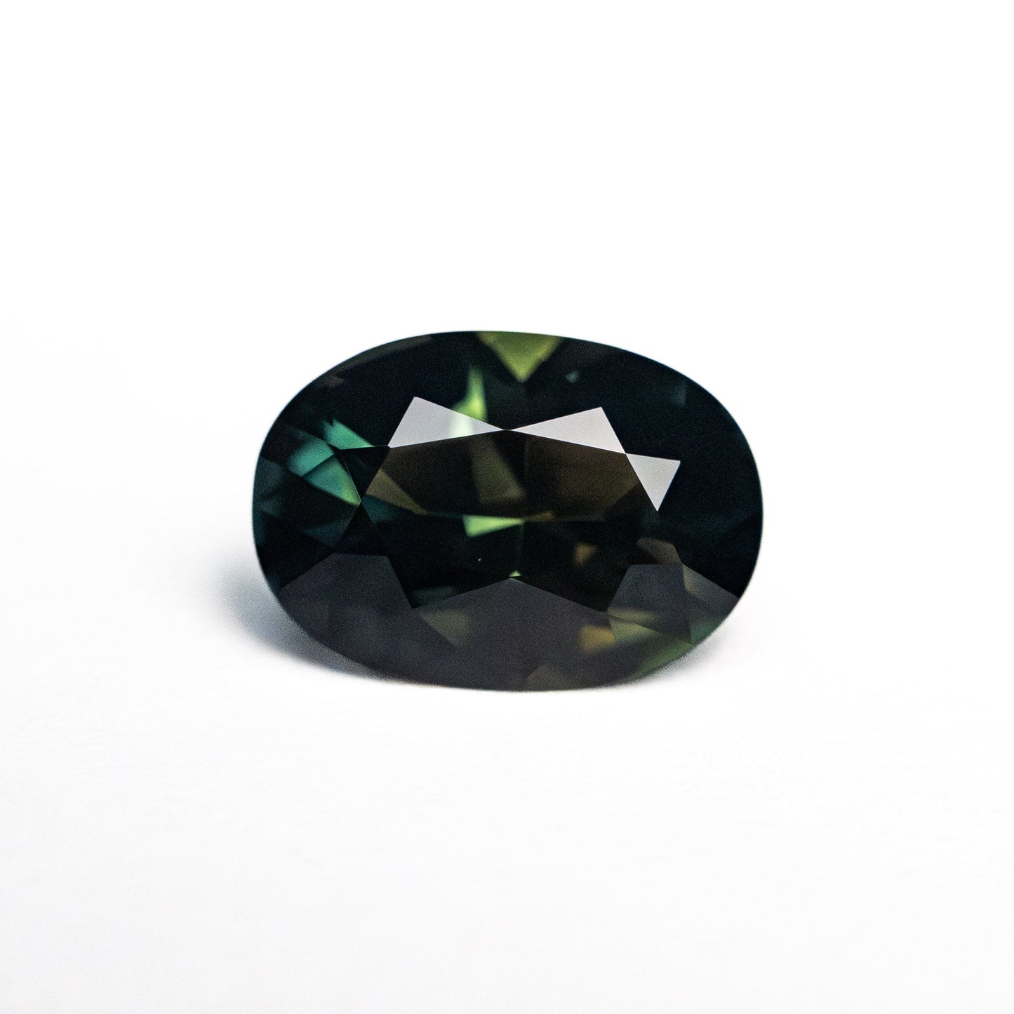 1.58ct 8.62x6.03x4.08mm Oval Brilliant Sapphire 26622-01