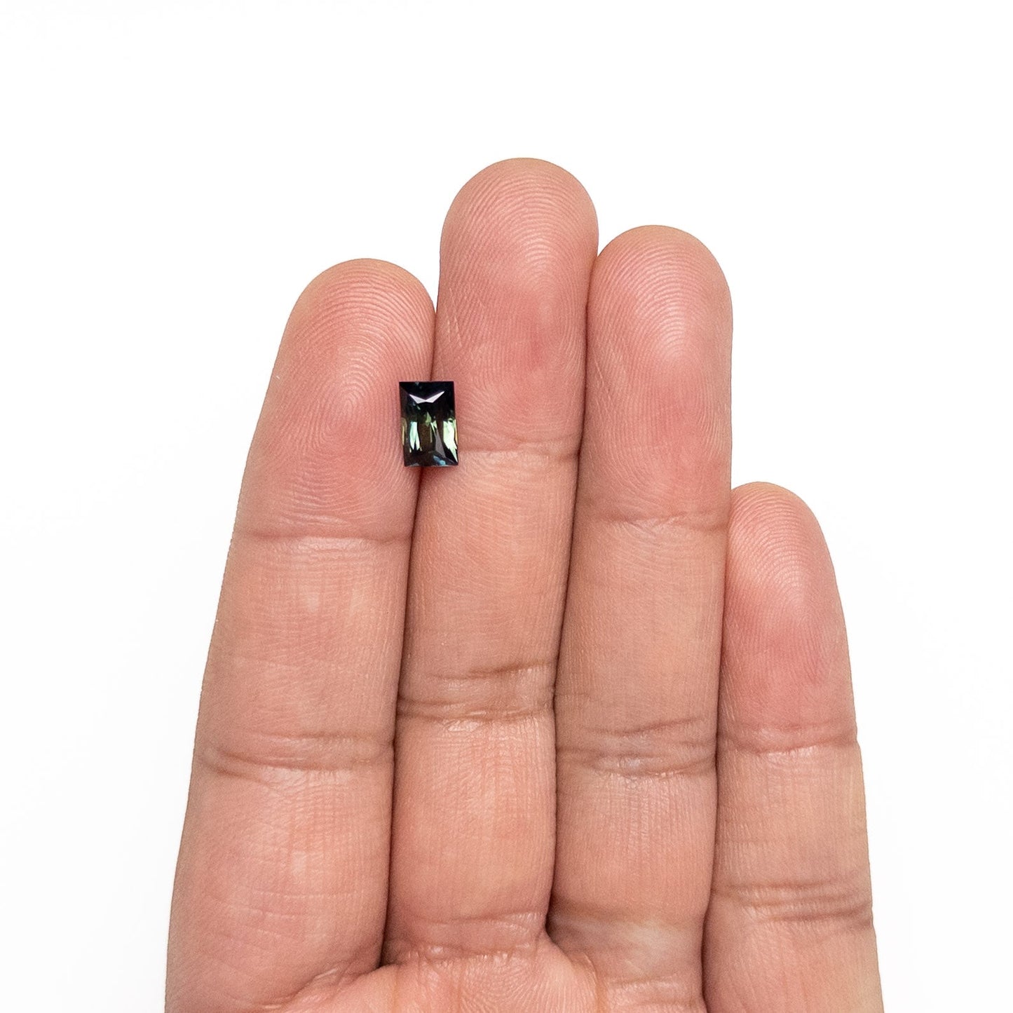 1.85ct 7.96x5.09x4.51mm Rectangle Brilliant Sapphire 26628-01