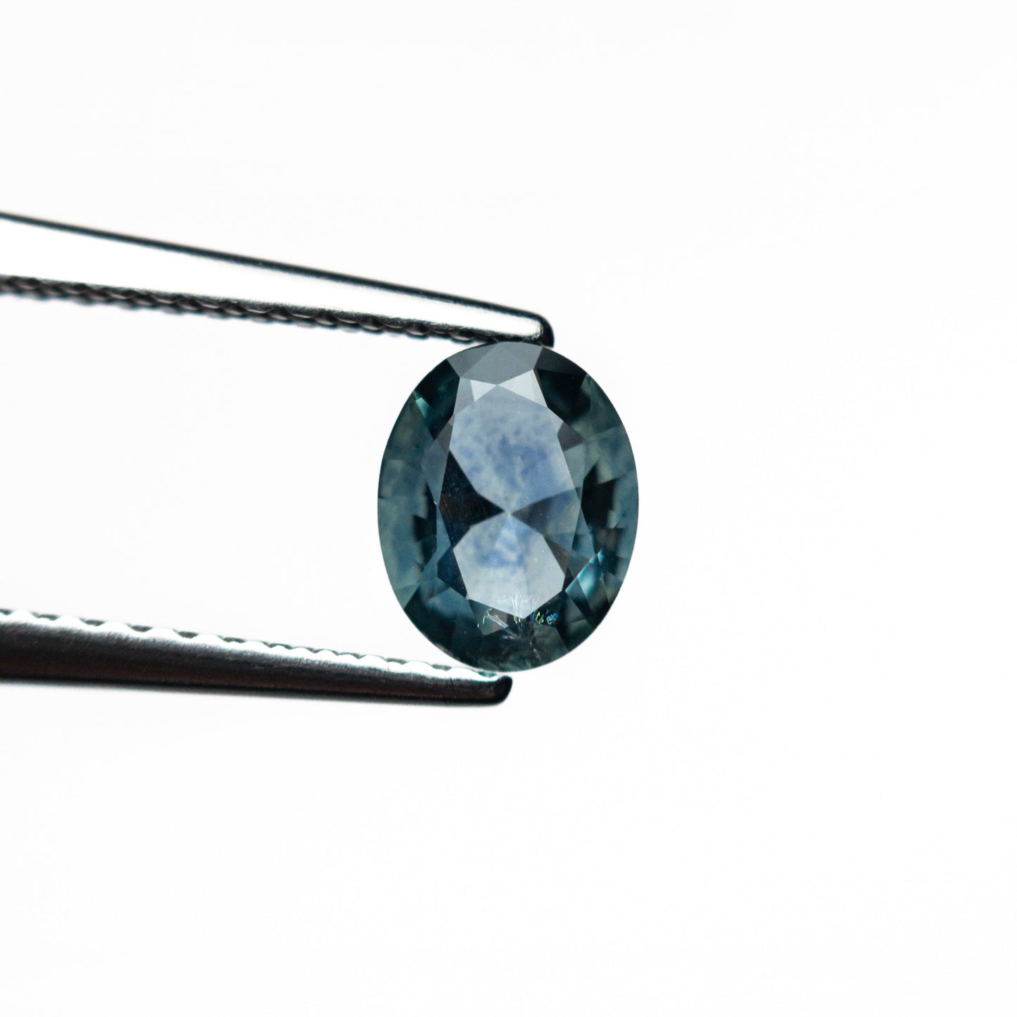 0.54ct 6.07x4.78x2.30mm Oval Brilliant Sapphire 26668-21
