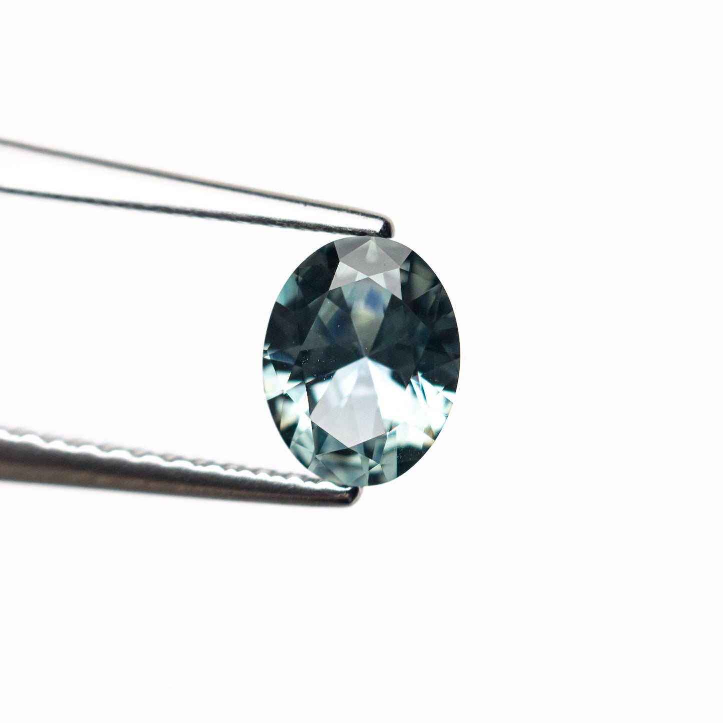 0.78ct 6.49x5.15x3.05mm Oval Brilliant Sapphire 26668-30