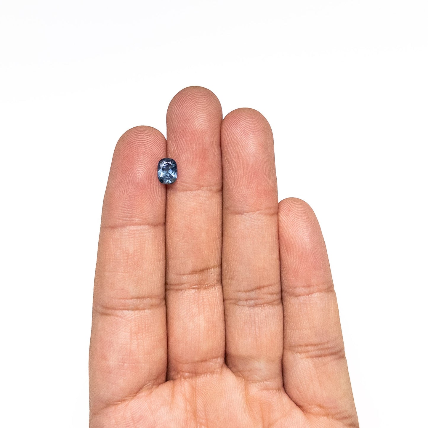 0.91ct 6.72x5.13x3.27mm Cushion Brilliant Sapphire 26674-04