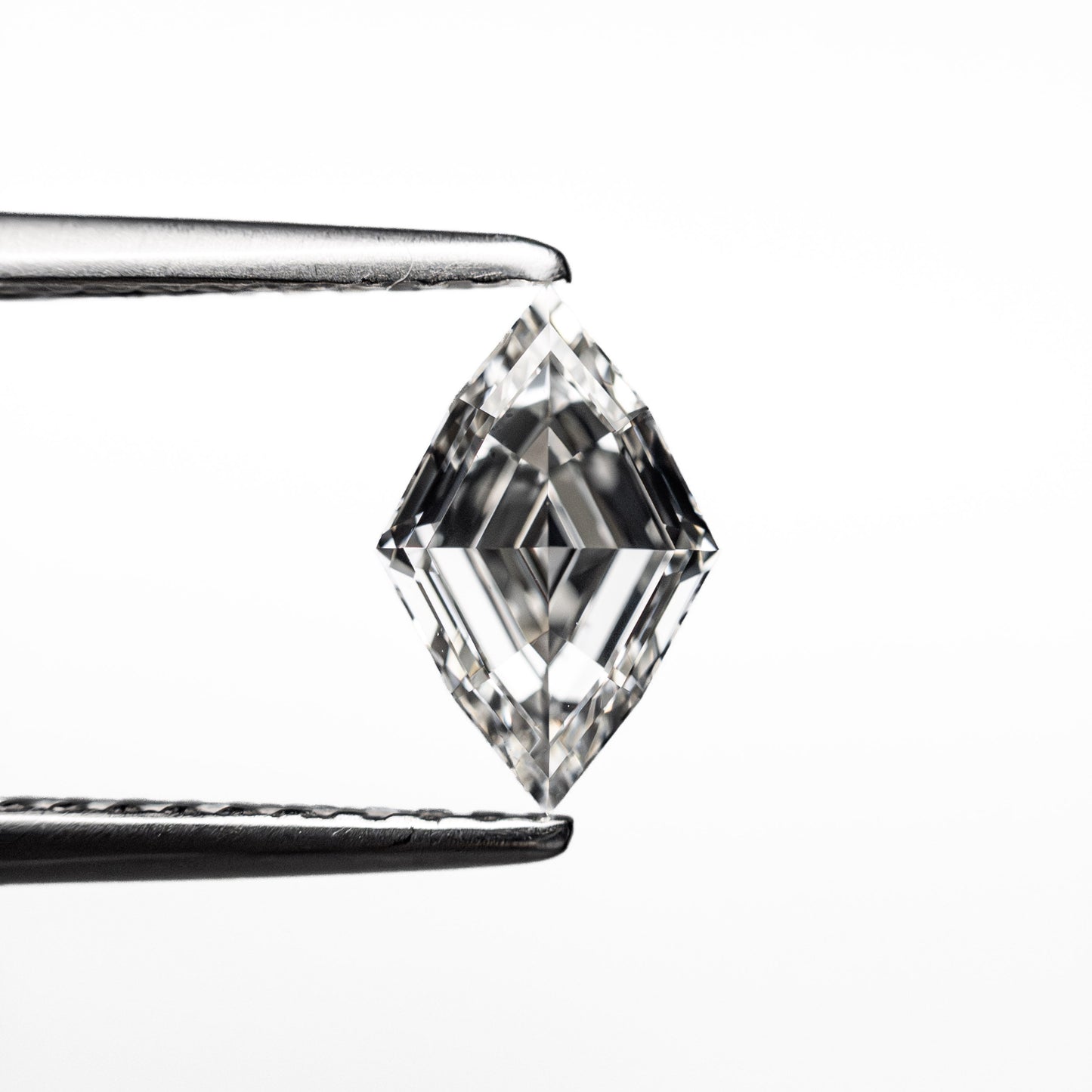 0.70ct 8.28x5.36x2.82mm GIA VS1 G Lozenge Step Cut 26746-01