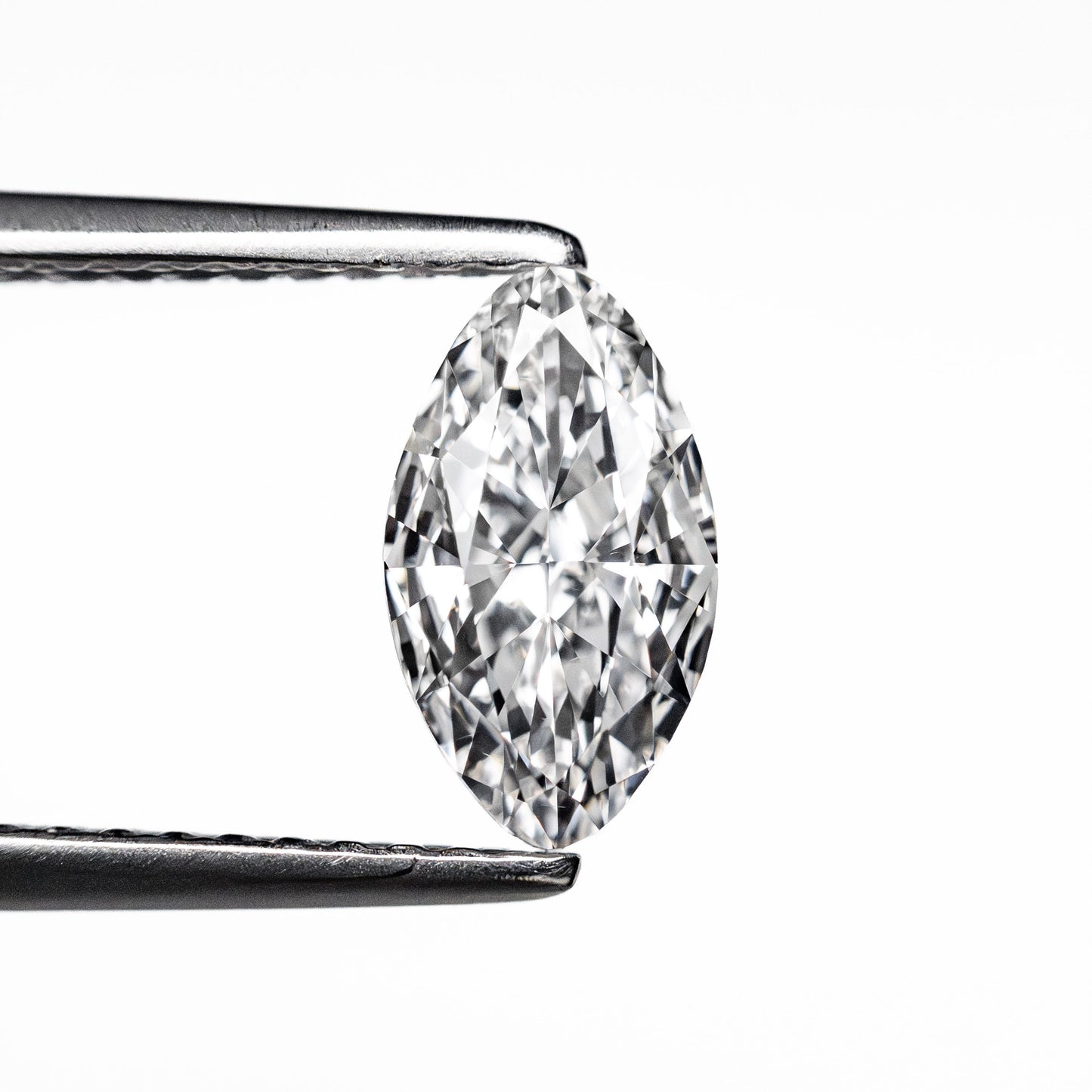 0.71ct 8.81x5.06x2.47mm VS1 E Moval Brilliant 26754-02