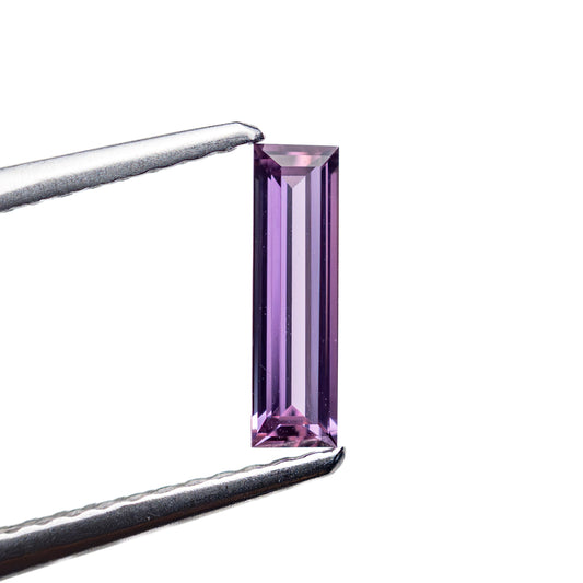 0.39ct 8.54x2.47x1.62mm Baguette Step Cut Sapphire 27721-05