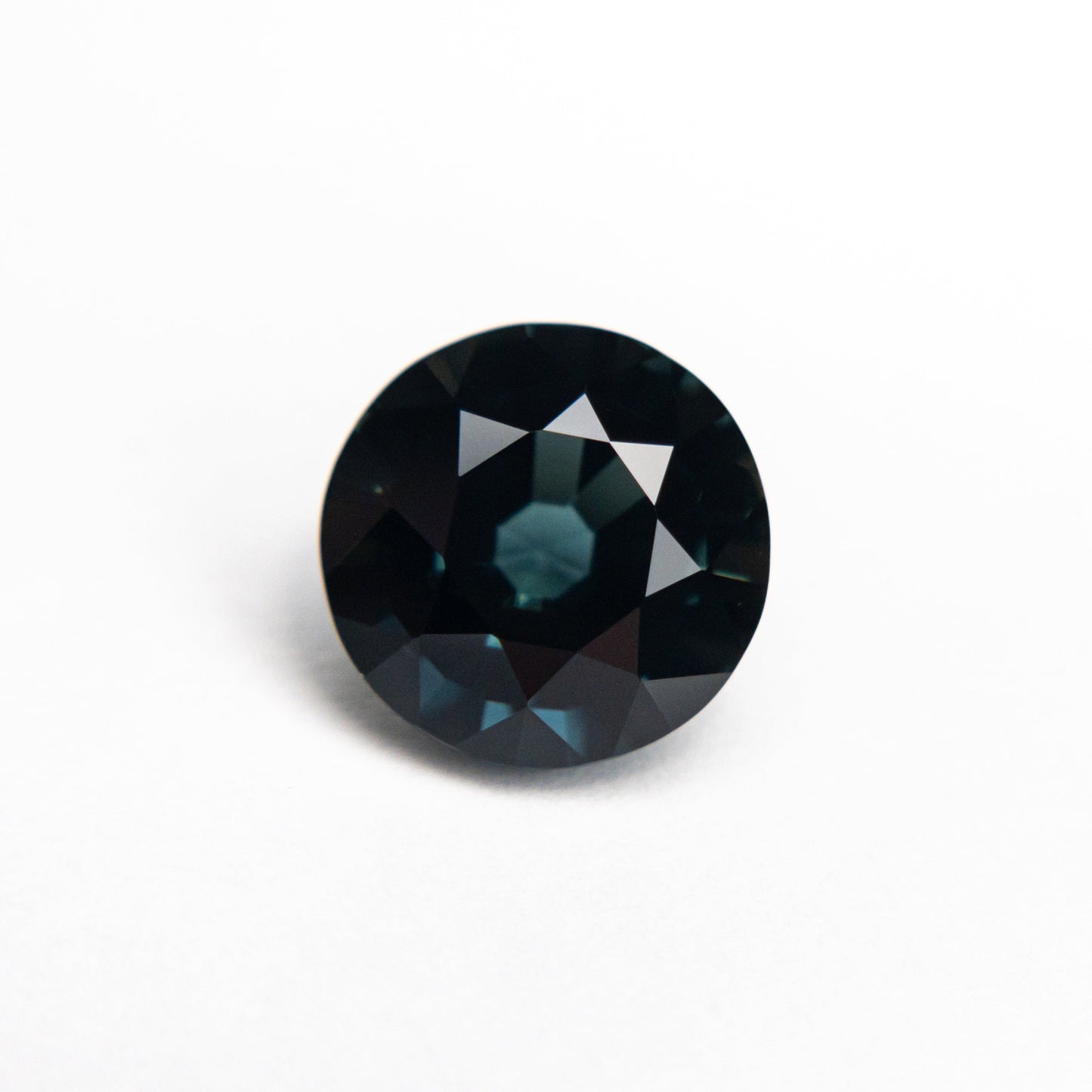 2.09ct 7.77x7.70x4.71mm Round Brilliant Sapphire 20960-10