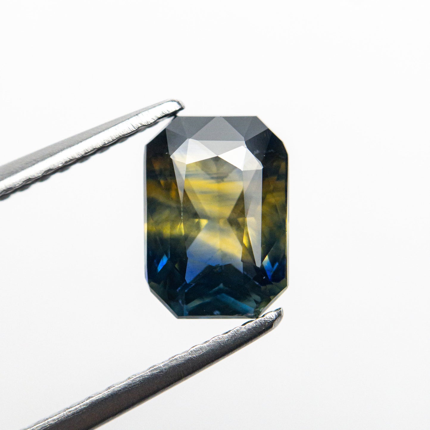 1.54ct 7.80x5.56x3.44mm Cut Corner Rectangle Brilliant Sapphire 22998-01