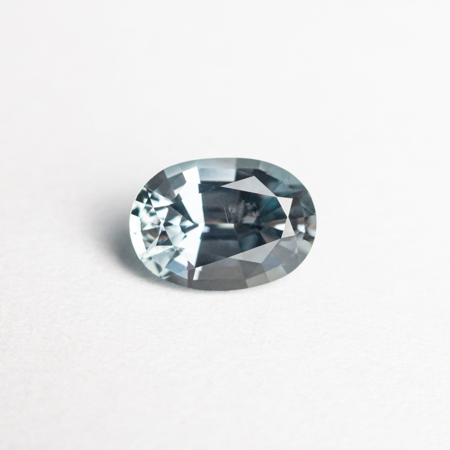 1.02ct 7.04x5.02x3.51mm Oval Brilliant Sapphire 23447-37