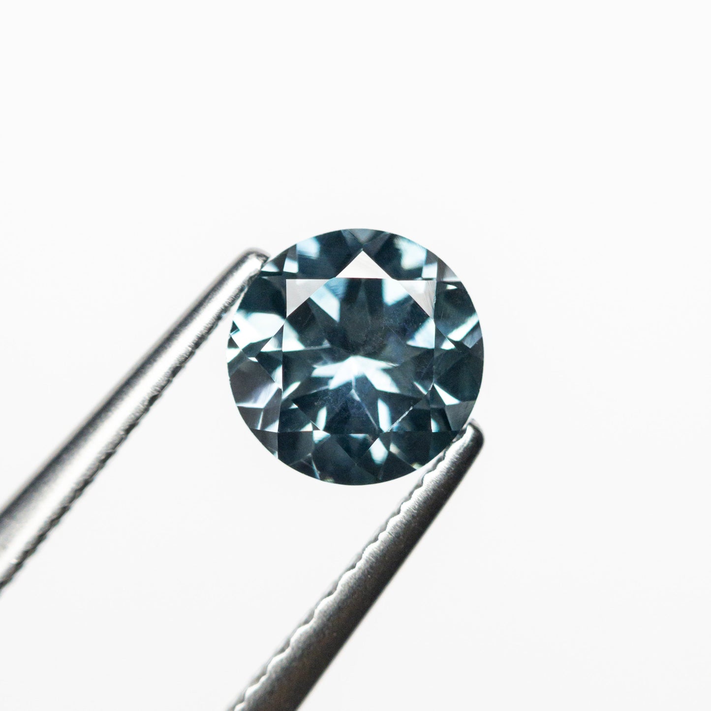 1.04ct 5.92x5.86x3.74mm Round Brilliant Sapphire 23460-04