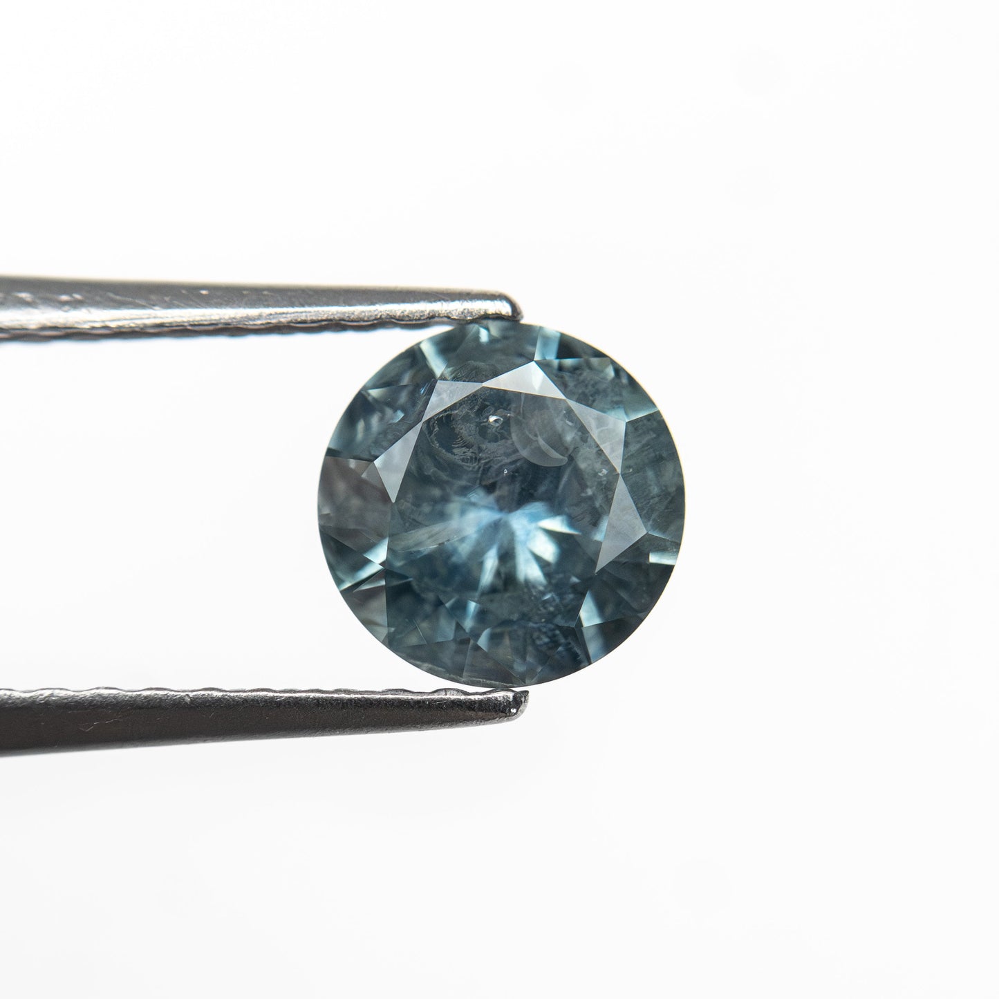 1.04ct 6.04x6.03x3.81mm Round Brilliant Sapphire 26141-27