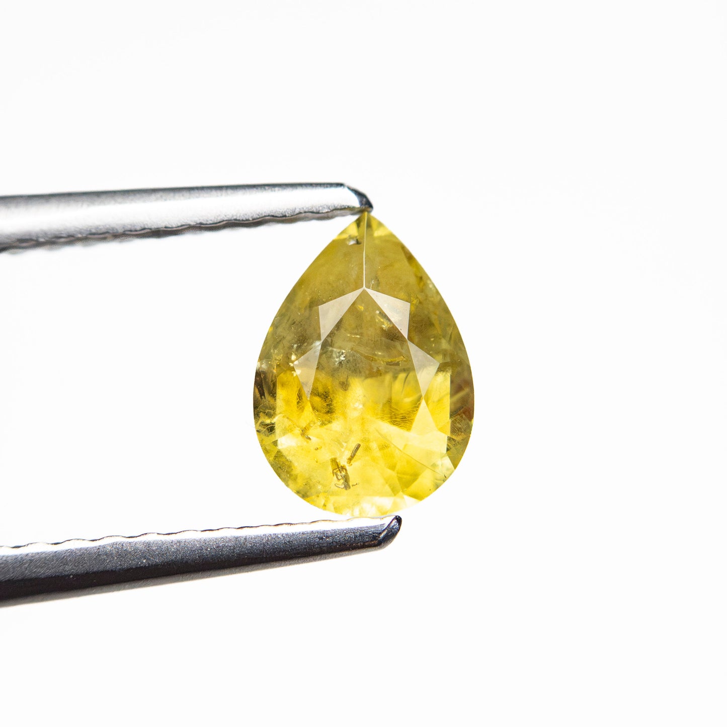 0.86ct 7.03x5.01x3.43mm Pear Brilliant Sapphire 26150-01