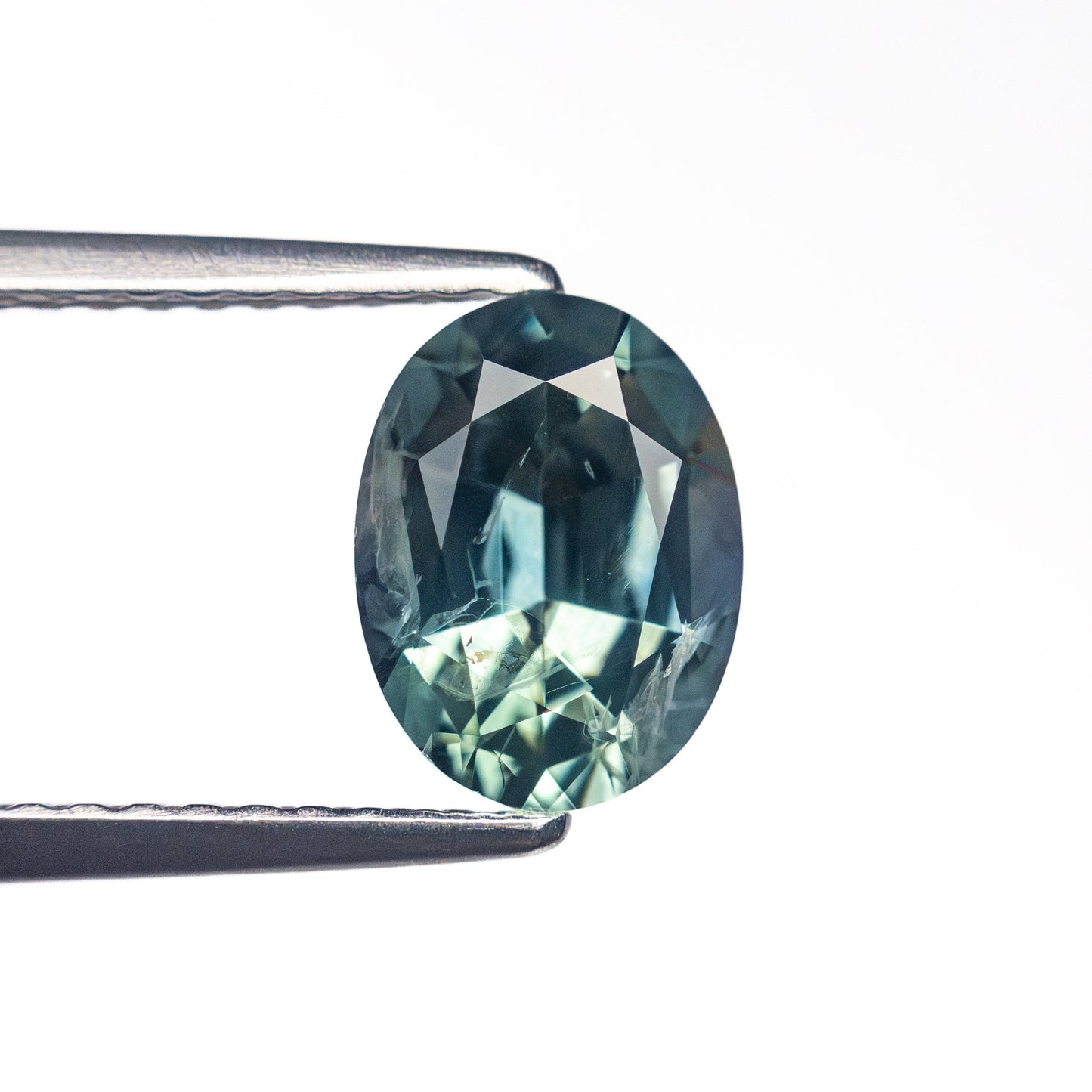 1.51ct 8.01x6.01x3.88mm Oval Brilliant Sapphire 26154-01