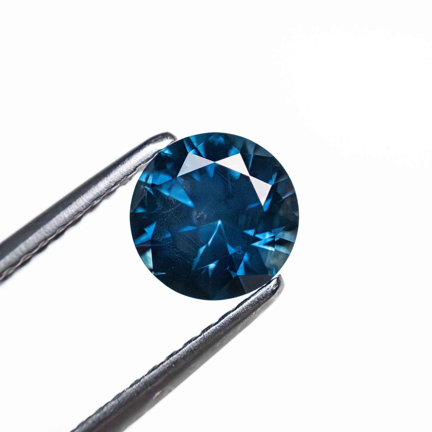 1.25ct 6.46x6.48x4.17mm Round Brilliant Sapphire 26526-01