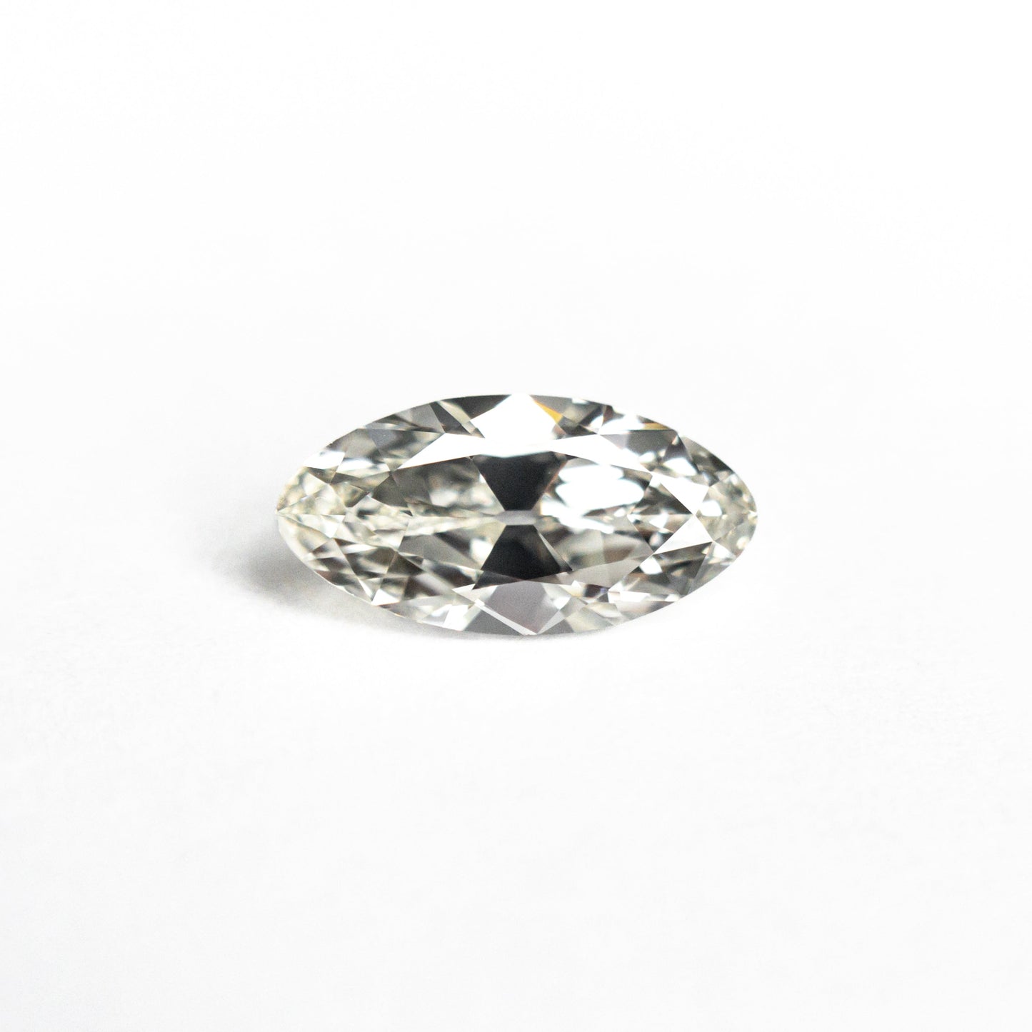 0.71ct 8.84x4.37x2.80mm VVS2 K Modern Antique Moval Brilliant 26540-02