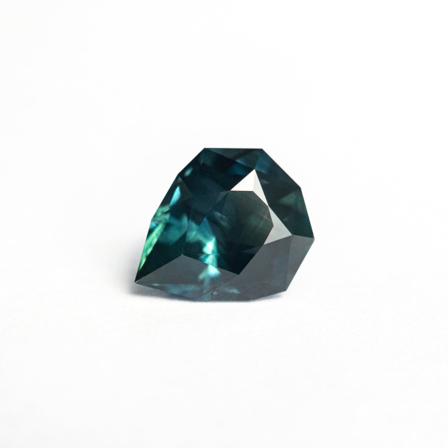 1.56ct 7.99x6.83x4.56mm Shield Brilliant Sapphire 26555-01