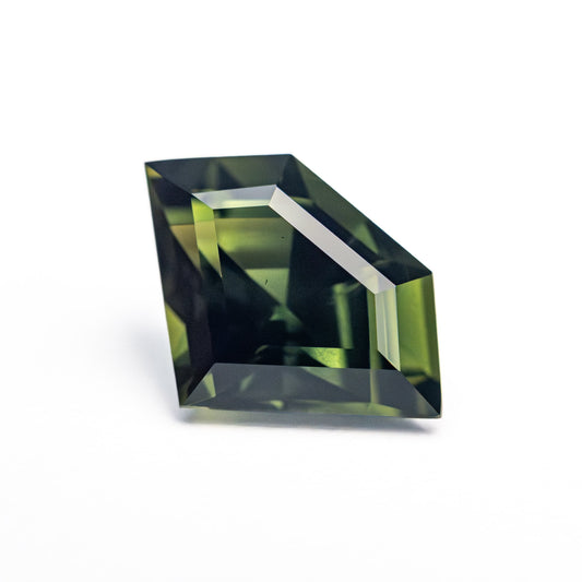 2.61ct 7.85x11.60x5.11mm Shield Step Cut Sapphire 26726-03