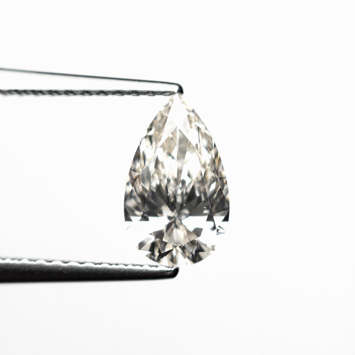 1.04ct 9.18x5.57x3.34mm SI2 K Pear Brilliant 27098-01