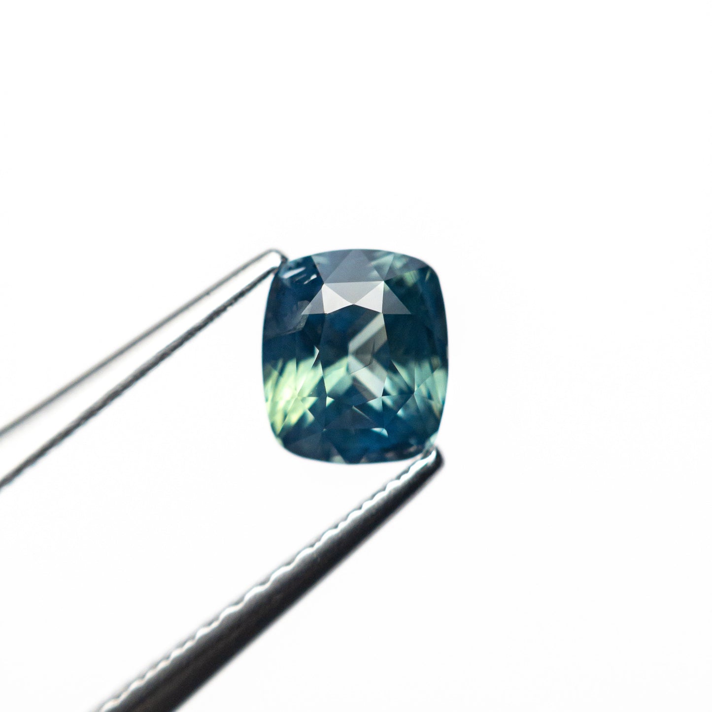 1.03ct 5.87x5.08x3.91mm Cushion Brilliant Sapphire 27177-01