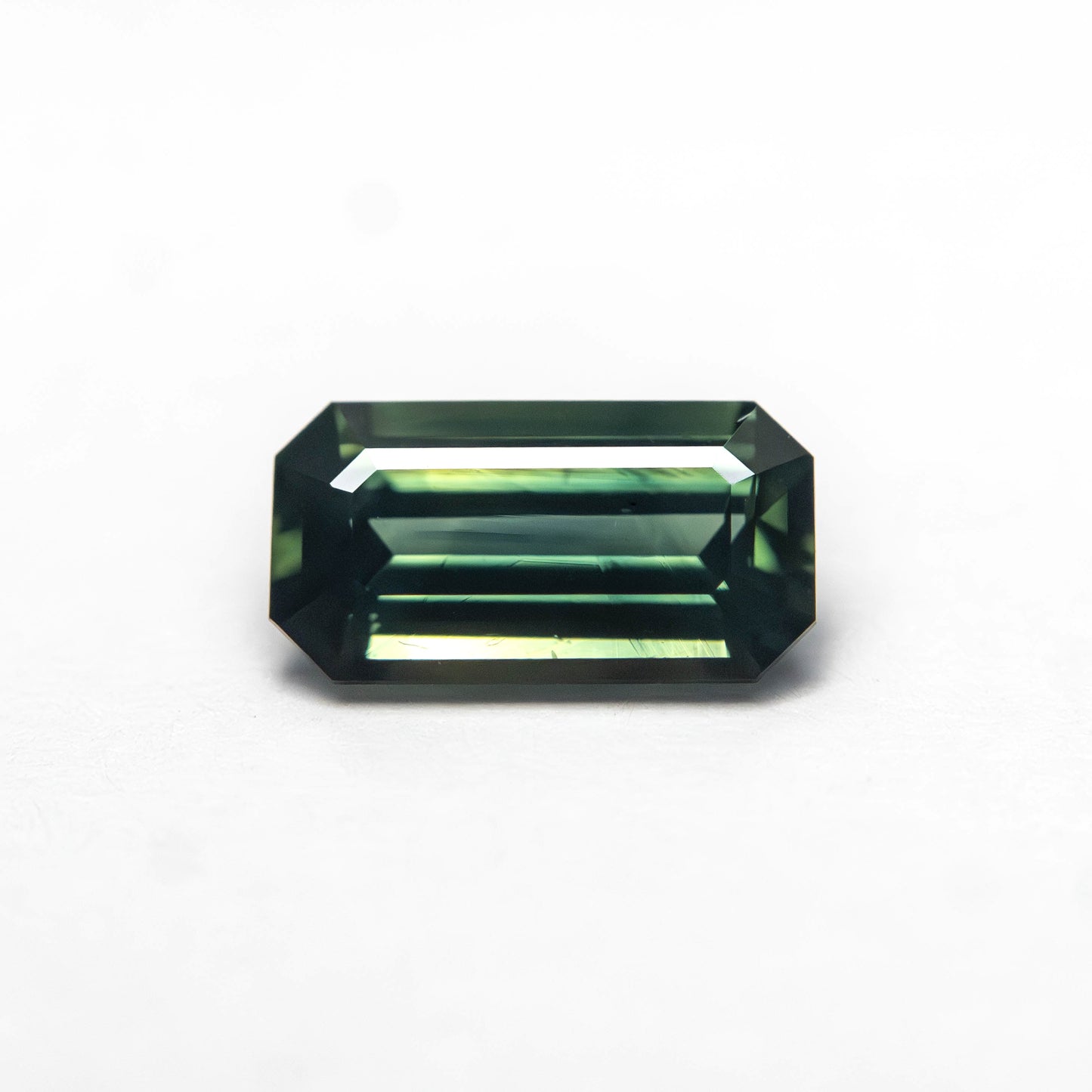 0.99ct 7.89x4.20x2.78mm Cut Corner Rectangle Steph Cut Sapphire 27329-05
