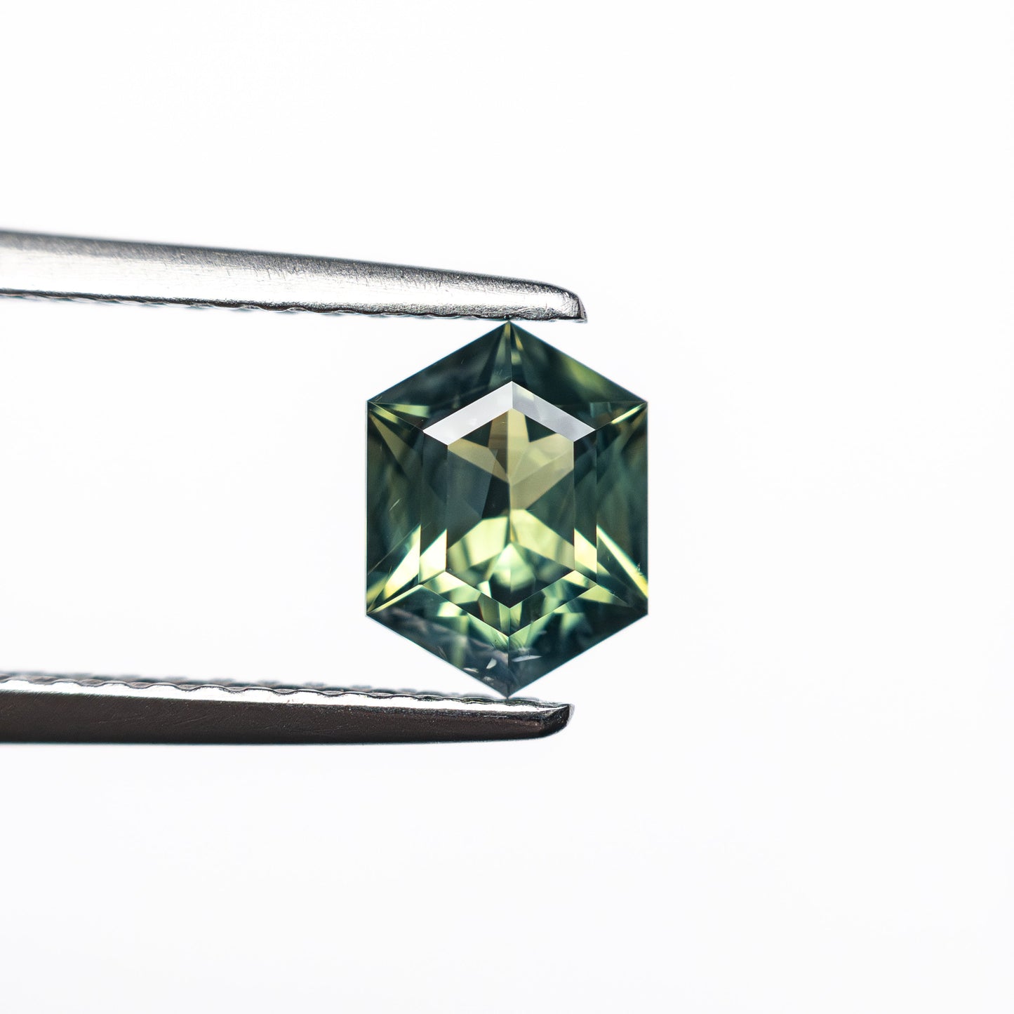 0.88ct 6.85x5.13x3.19mm Hexagon Step Cut Sapphire 27336-01