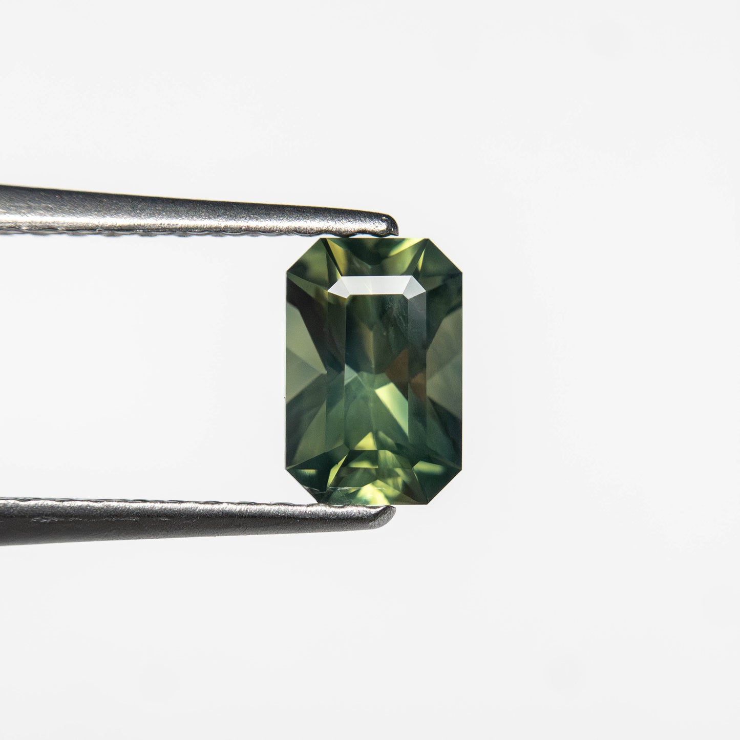 0.82ct 6.36x4.23x3.53mm Cut Corner Rectangle Step Cut Sapphire 27336-37