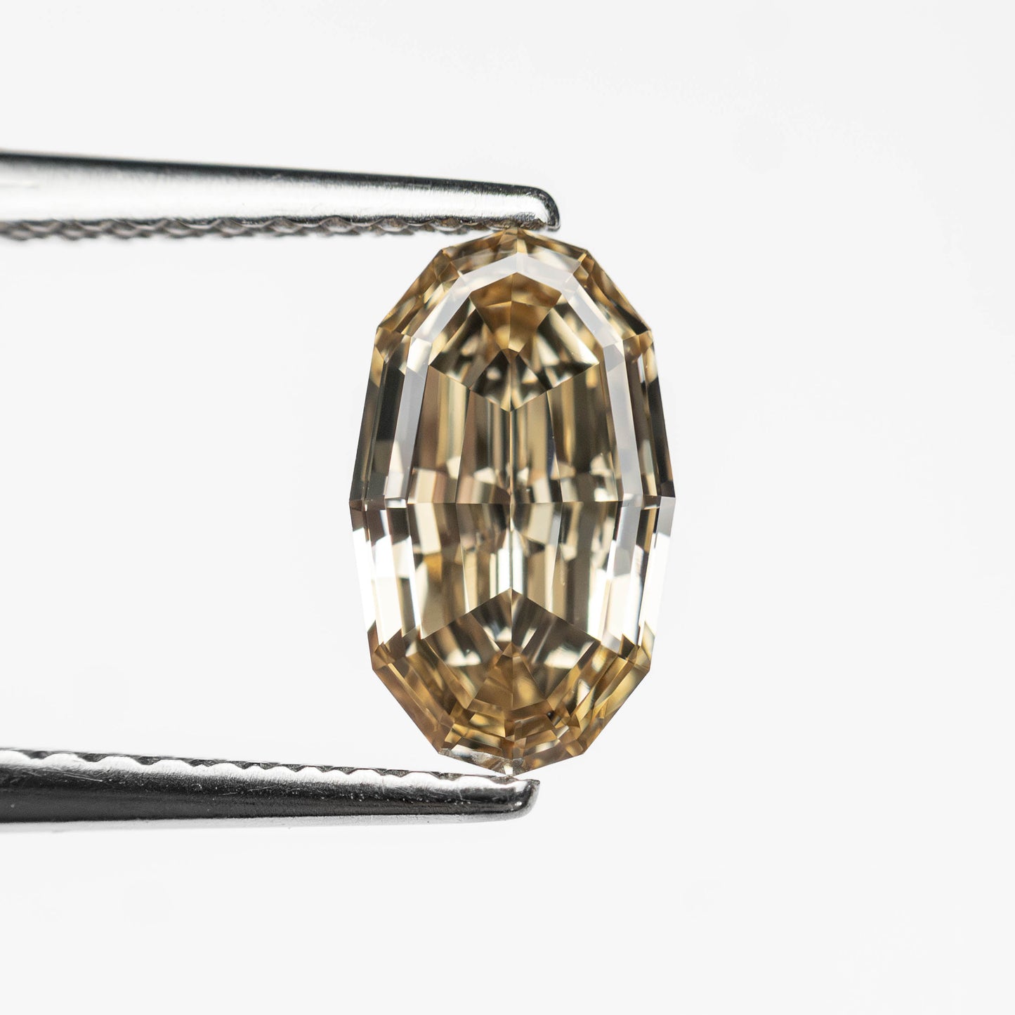 1.01ct 8.46x5.00x2.95mm VS1 C4 Geo Oval Step Cut 🇿🇦 27375-19