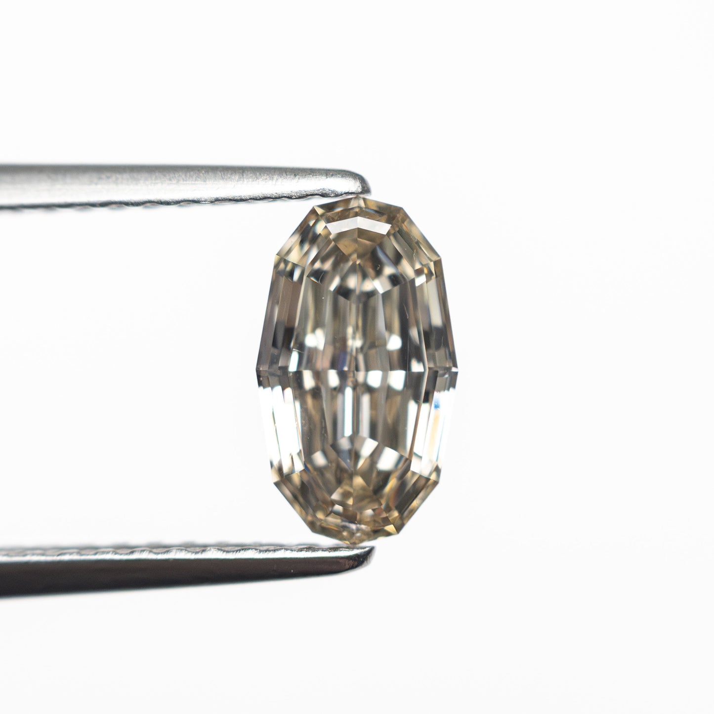 1.02ct 8.44x4.91x2.96mm VS2 C3 Geo Oval Step Cut 🇿🇦 27375-29