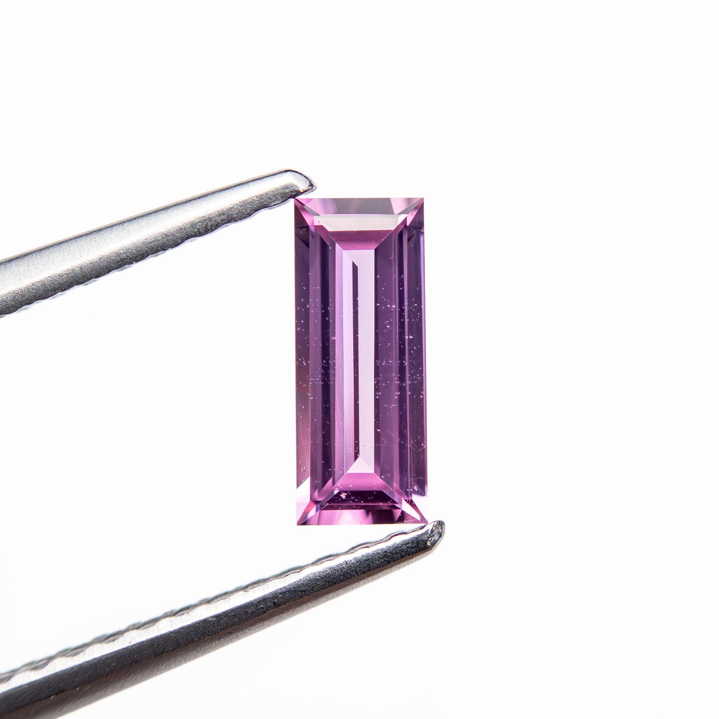0.46ct 7.45x2.99x1.93mm Baguette Step Cut Sapphire 27721-08