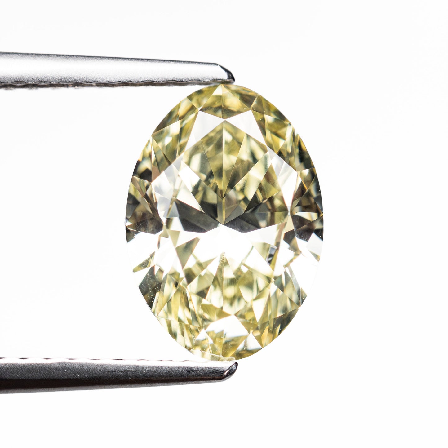 2.17ct 10.38x7.35x4.34mm VS1 Light Yellow Oval Brilliant 🇨🇦 27984-01