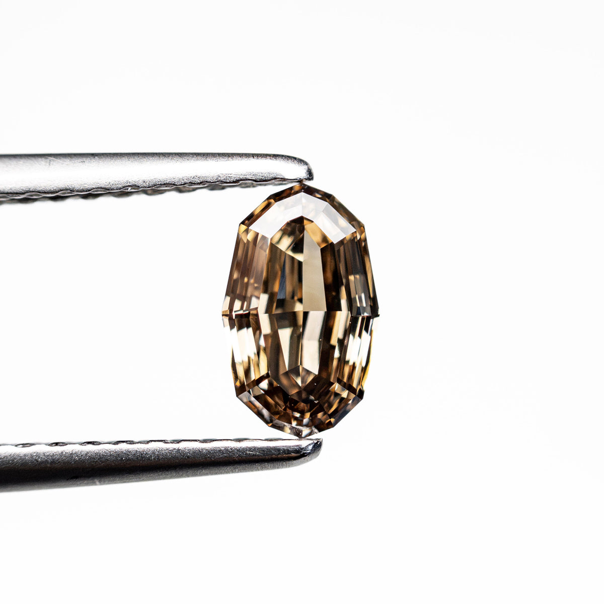 0.61ct 6.77x4.18x2.64mm VS1 C6 Geo Oval Step Cut 🇿🇦 28060-01