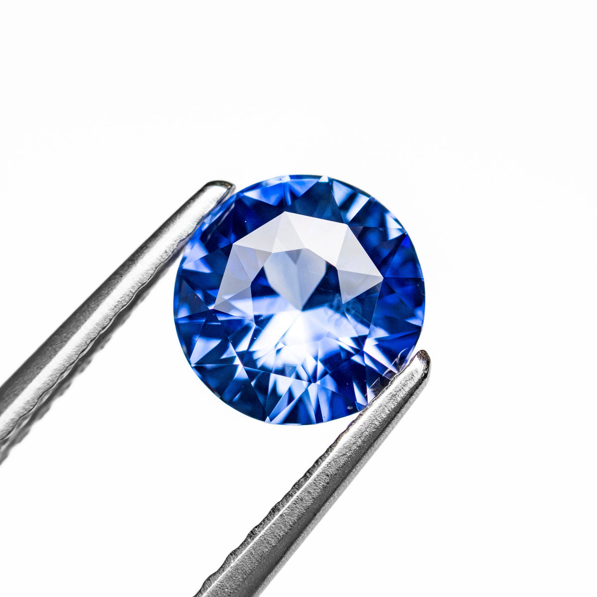 1.42ct 6.93x6.80x4.08mm Round Brilliant Sapphire 28277-01