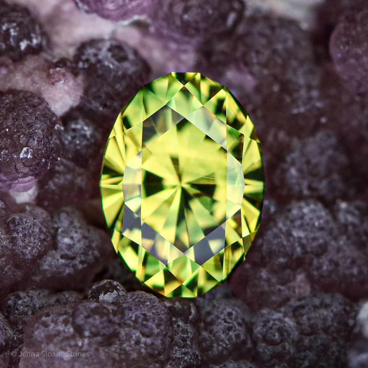 1.21ct 7.20x5.32x4.07mm Geo Oval Brilliant Sapphire 27766-02