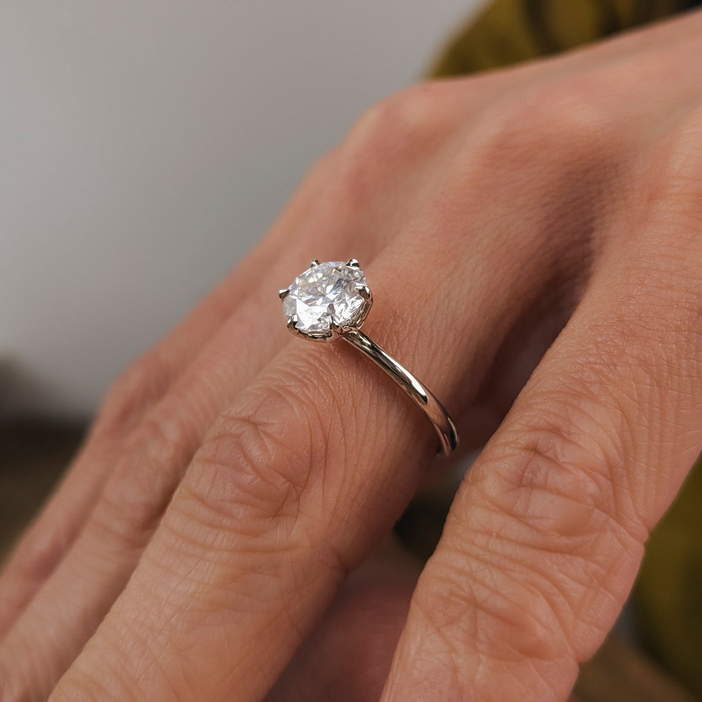 Tulip 6 Prong Round Setting