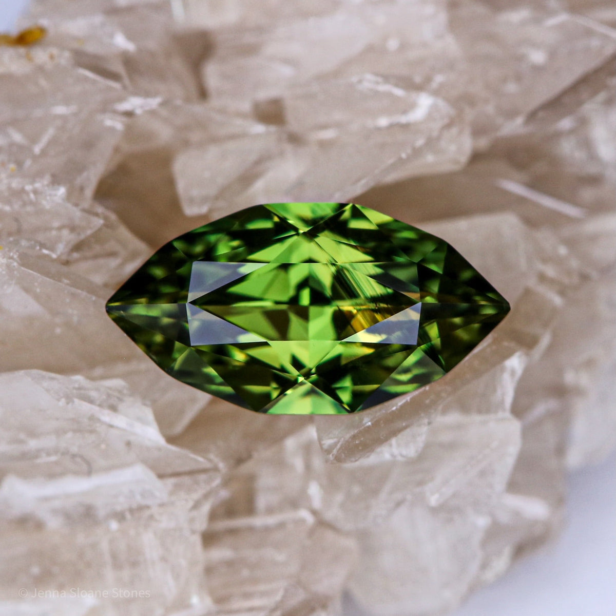 1.22ct 9.69x5.07x3.48mm Geo Marquise Brilliant Sapphire 27766-06